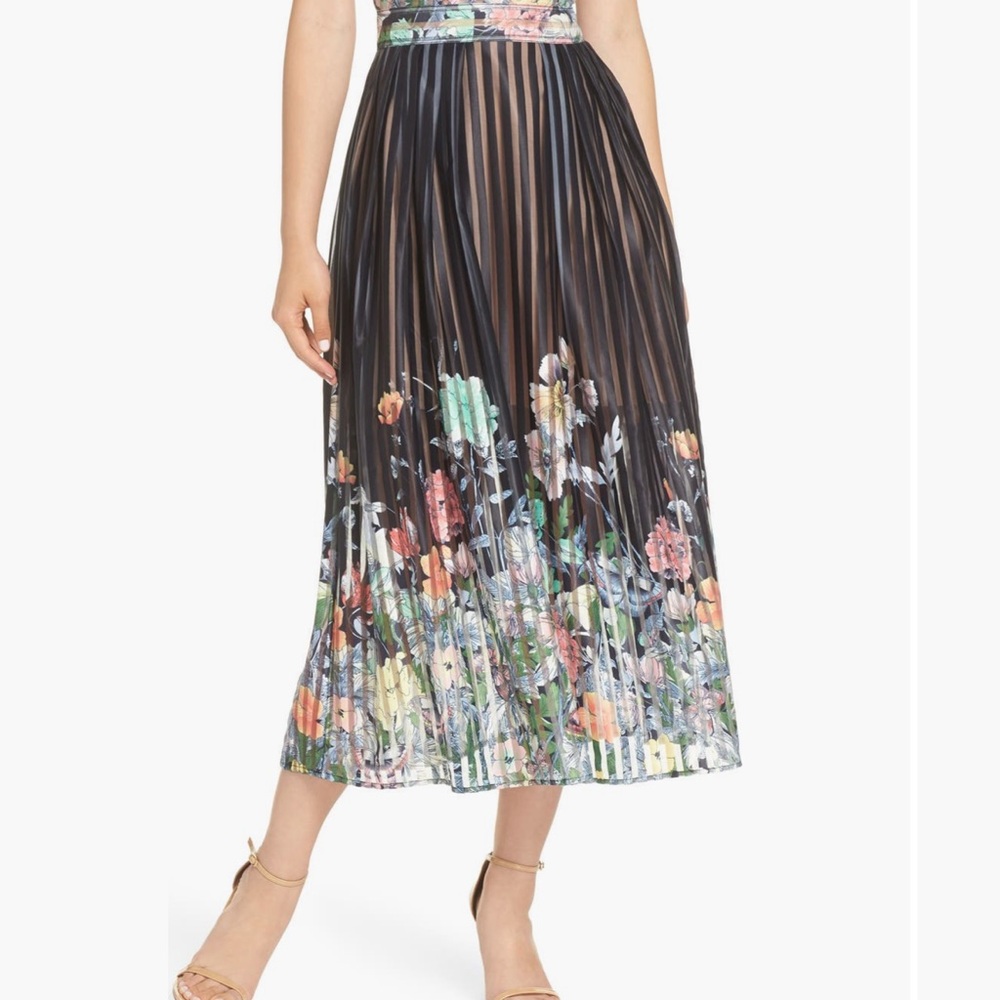 foxiedox Multicolor Floral Pleated Midi Dress